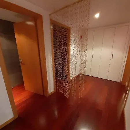 New Luxury Flat In Santa Clara Lissabon